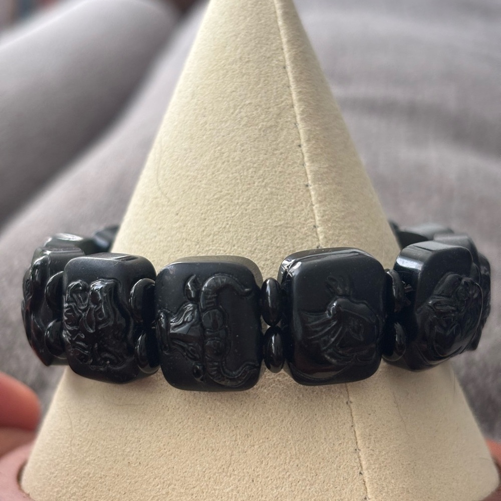 Mocui Jadeite Beaded Bracelet with Carved Chinese Zodiac Designs